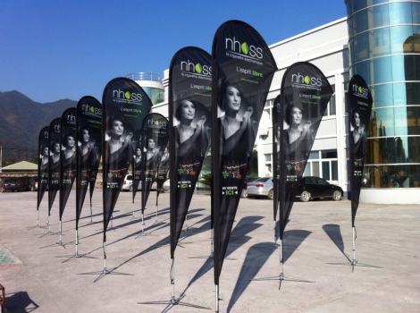 TEARDROP FLAGS BANNERS